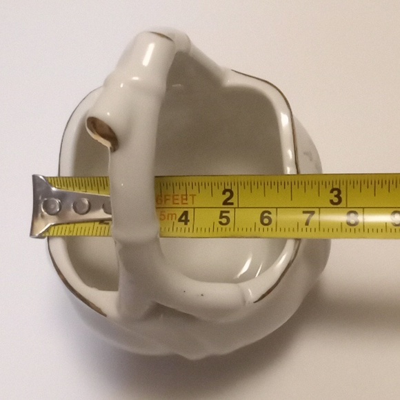 Adorable Fine Porcelain Trinket Bird Basket - Picture 4 of 10